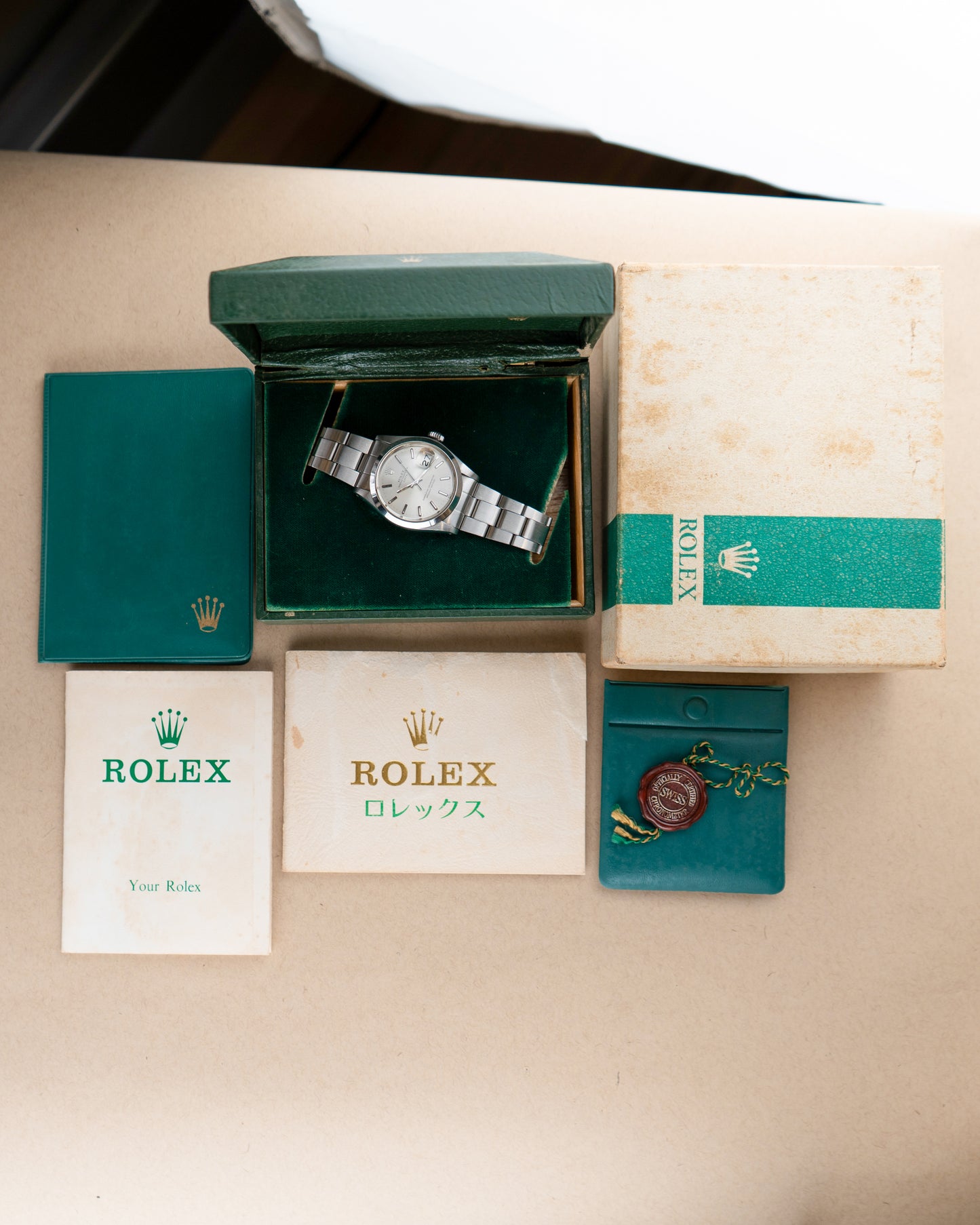 1974 Vintage Rolex Date Ref. 1500 - Silver Dial with Box and Inserts