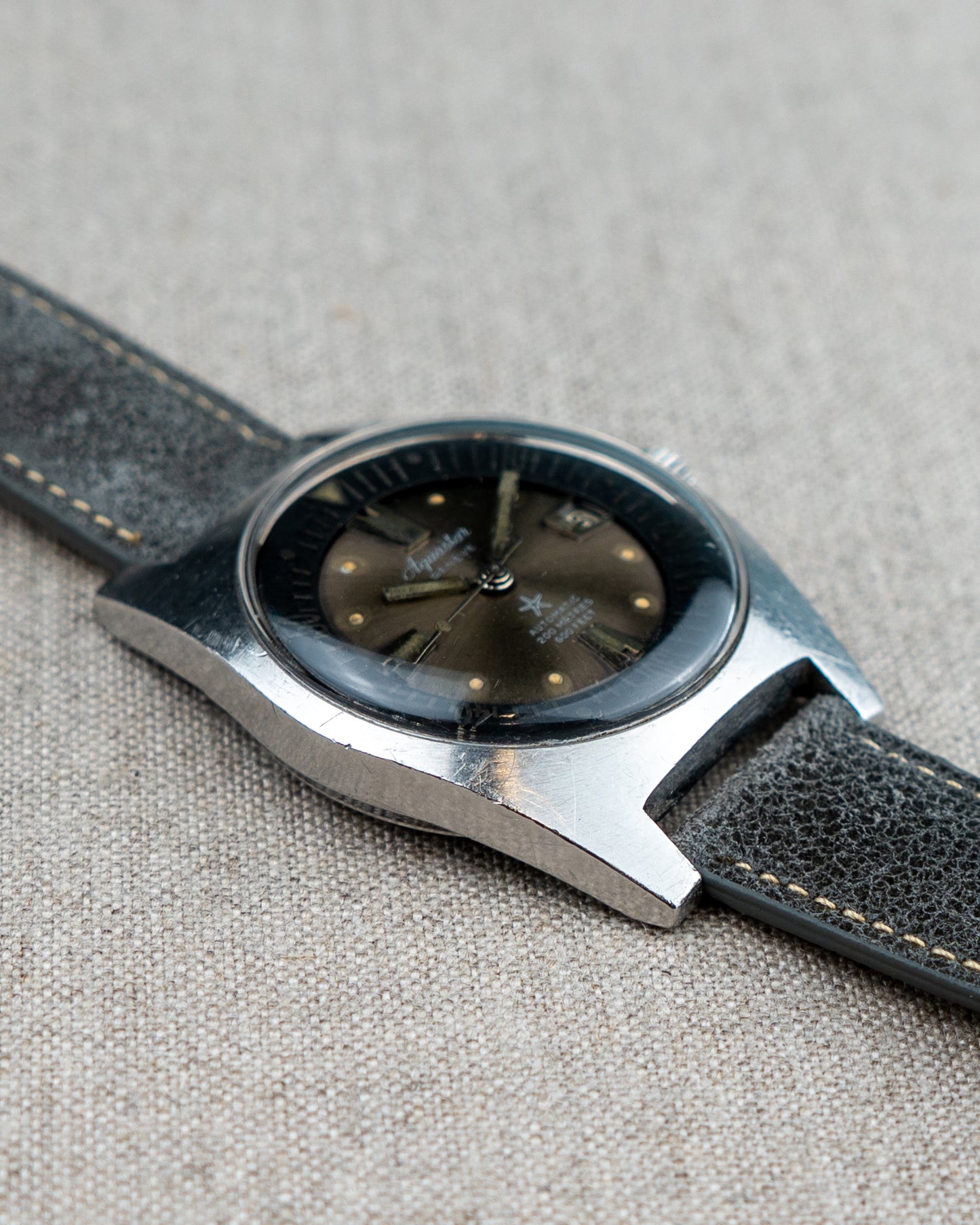 1960's Vintage Aquastar Ref. 1701 - Ghosty-Gray 'Starfish' Sunburst Dial