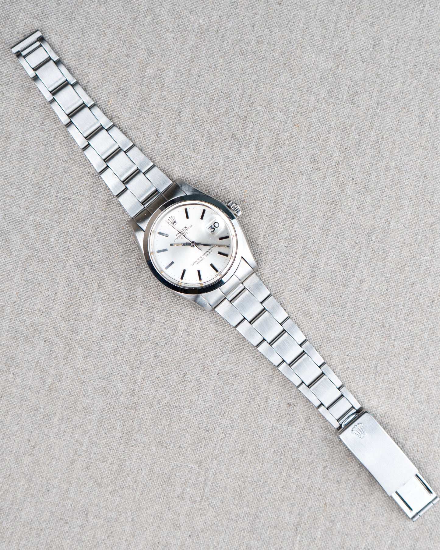 1974 Vintage Rolex Date Ref. 1500 - Silver Dial with Box and Inserts