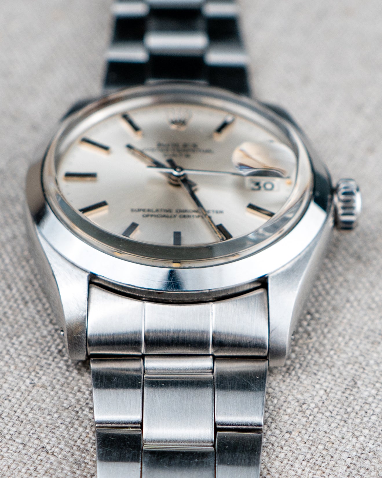 1974 Vintage Rolex Date Ref. 1500 - Silver Dial with Box and Inserts