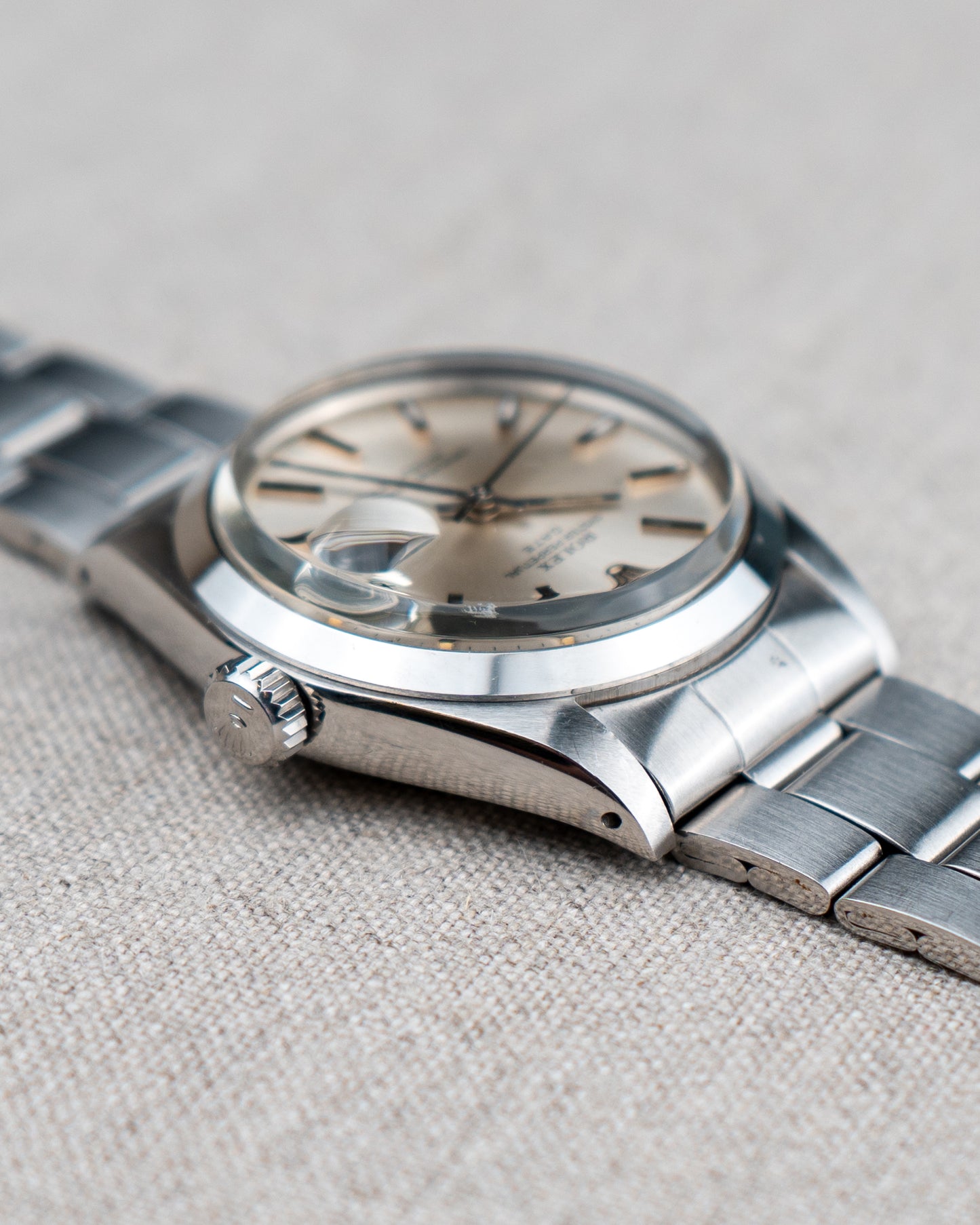 1974 Vintage Rolex Date Ref. 1500 - Silver Dial with Box and Inserts