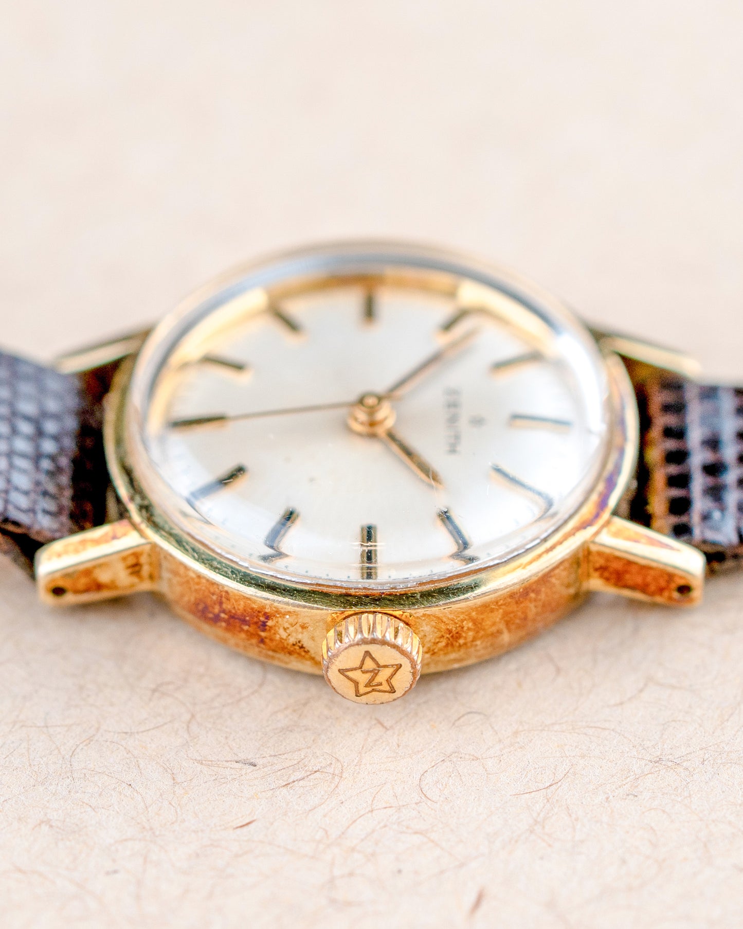 1970'S Vintage Ladies Zenith Time-Only Gold Plated - Silver Dial