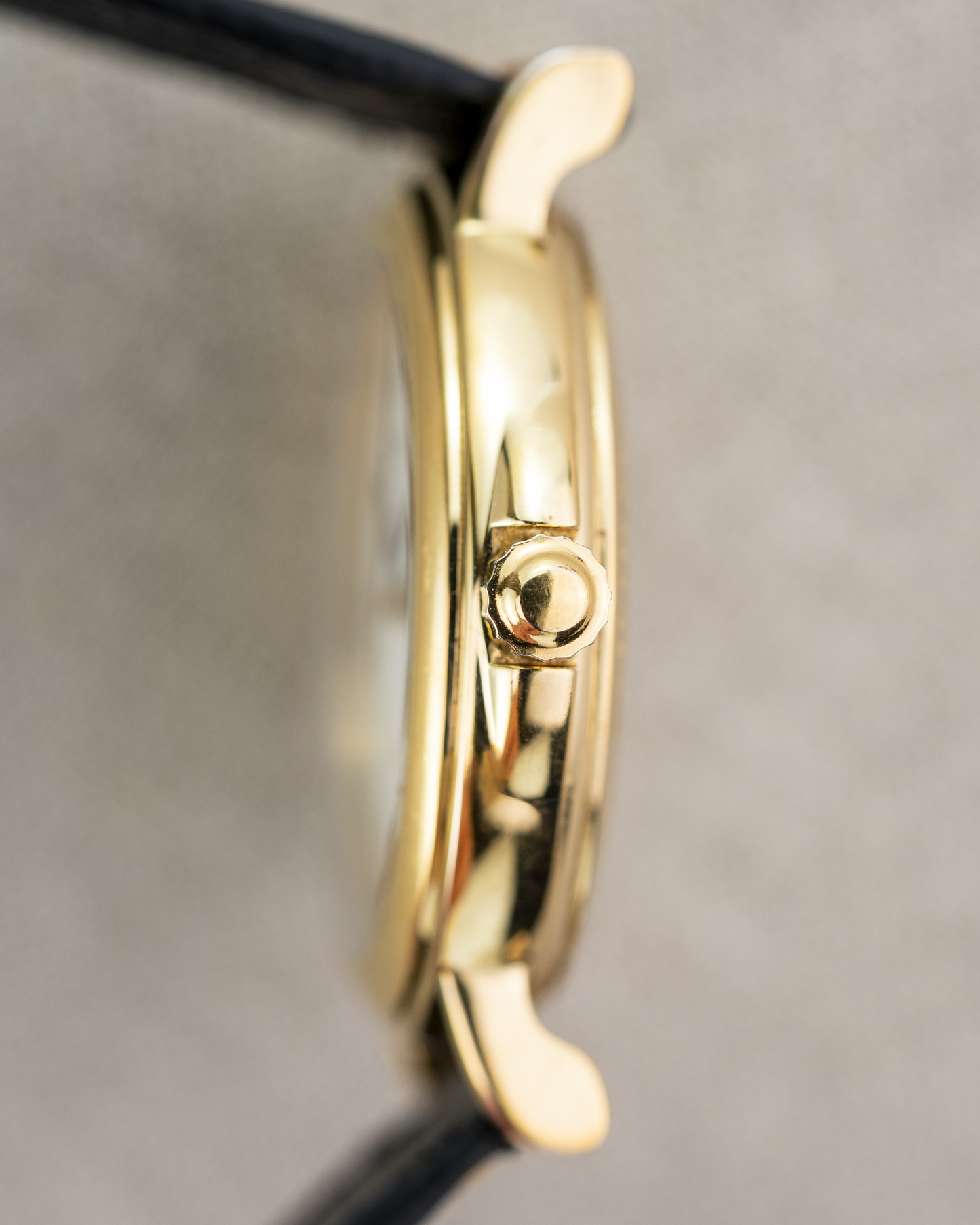 2000's Vintage Raymond Weil Tradition - Cream 'Champagne' Dial and Original Buckle