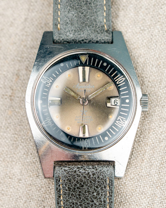 1960's Vintage Aquastar Ref. 1701 - Ghosty-Gray 'Starfish' Sunburst Dial
