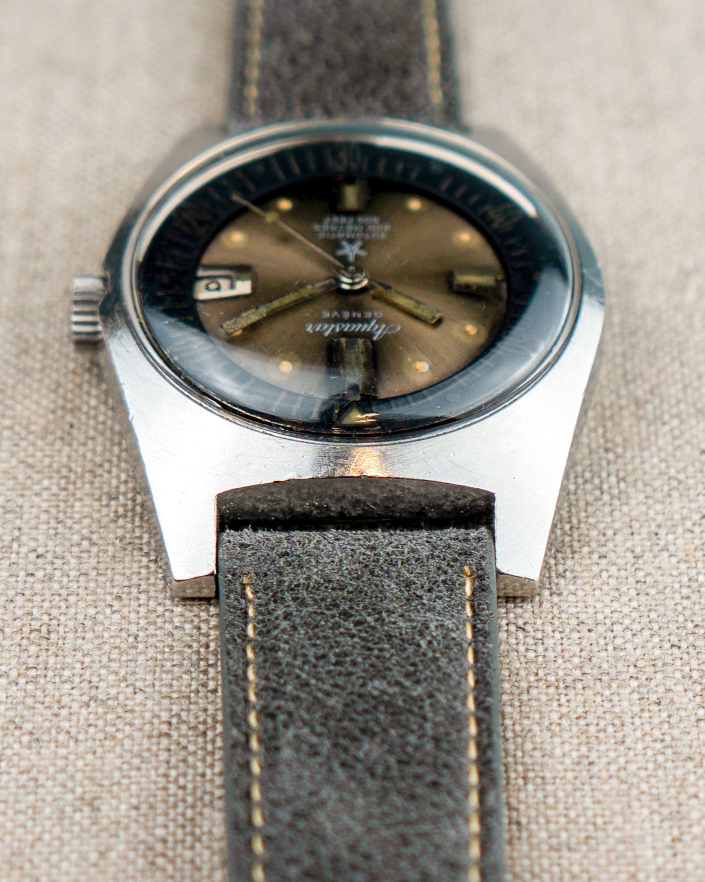 1960's Vintage Aquastar Ref. 1701 - Ghosty-Gray 'Starfish' Sunburst Dial