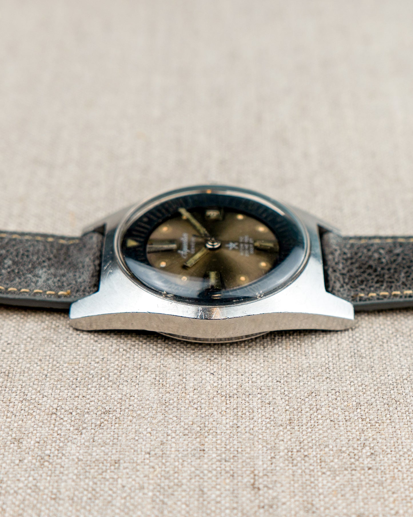 1960's Vintage Aquastar Ref. 1701 - Ghosty-Gray 'Starfish' Sunburst Dial
