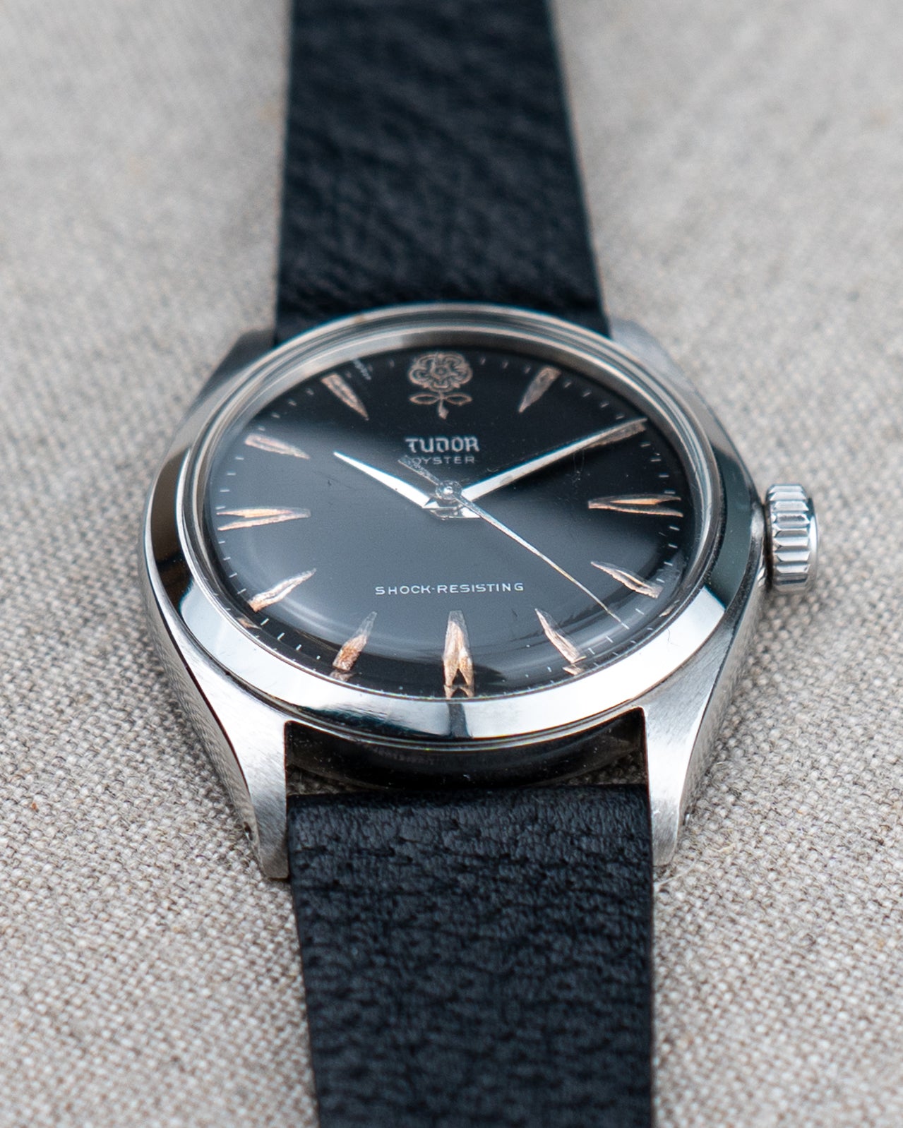 1962 Vintage Tudor Oyster Shock-Resisting Ref. 7934 - Matte Black 'Big Rose' Dial