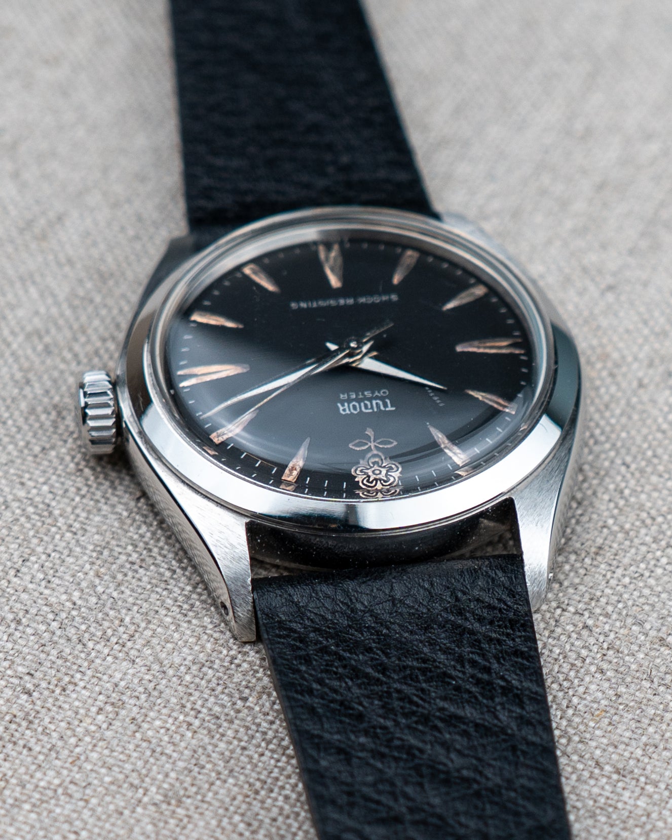 1962 Vintage Tudor Oyster Shock-Resisting Ref. 7934 - Matte Black 'Big Rose' Dial