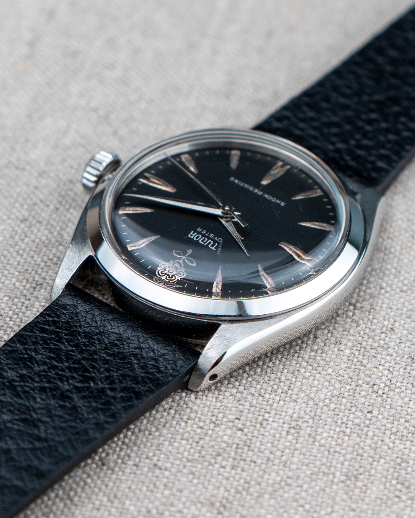 1962 Vintage Tudor Oyster Shock-Resisting Ref. 7934 - Matte Black 'Big Rose' Dial