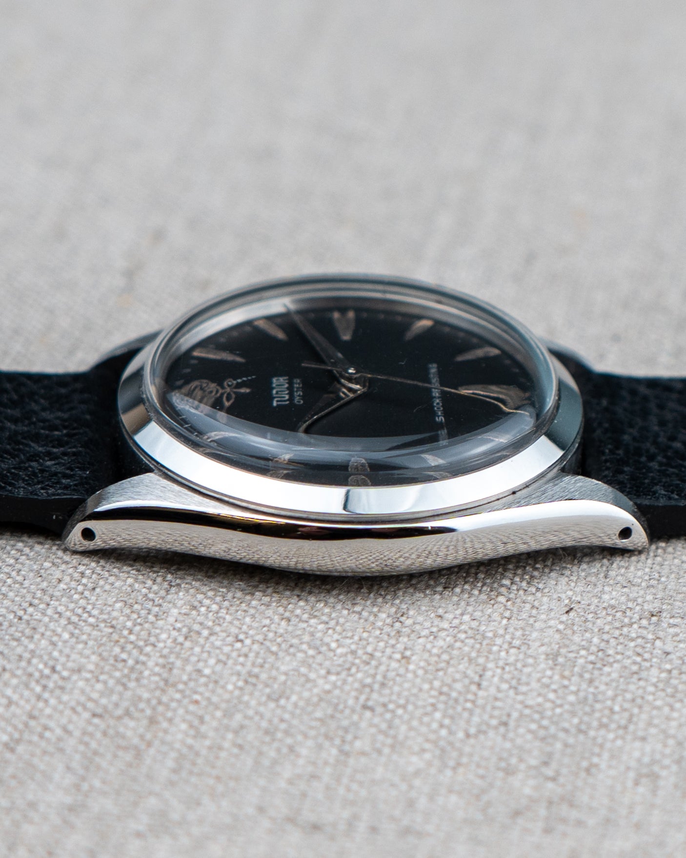 1962 Vintage Tudor Oyster Shock-Resisting Ref. 7934 - Matte Black 'Big Rose' Dial