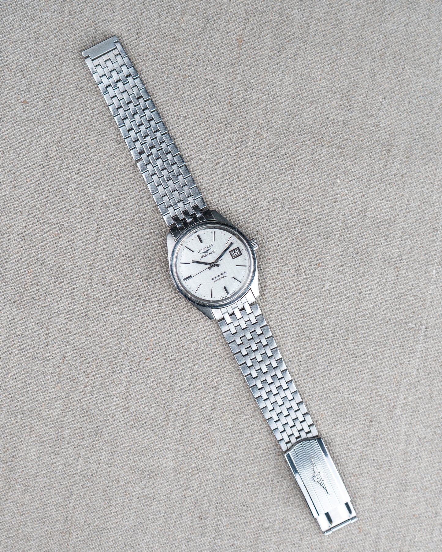 1970's Vintage Longines Admiral 'Brick' Style Bracelet - Silver Vertical Brush Dial