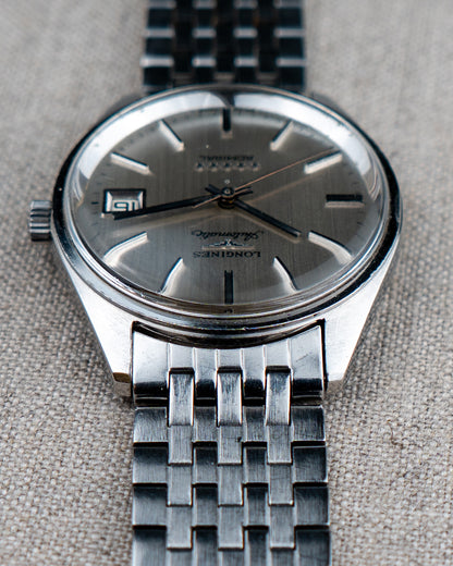 1970's Vintage Longines Admiral 'Brick' Style Bracelet - Silver Vertical Brush Dial