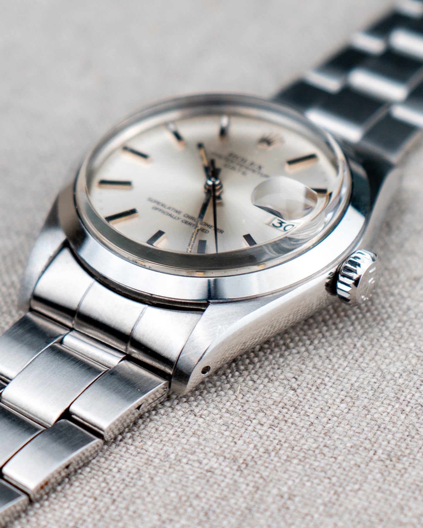 1974 Vintage Rolex Date Ref. 1500 - Silver Dial with Box and Inserts
