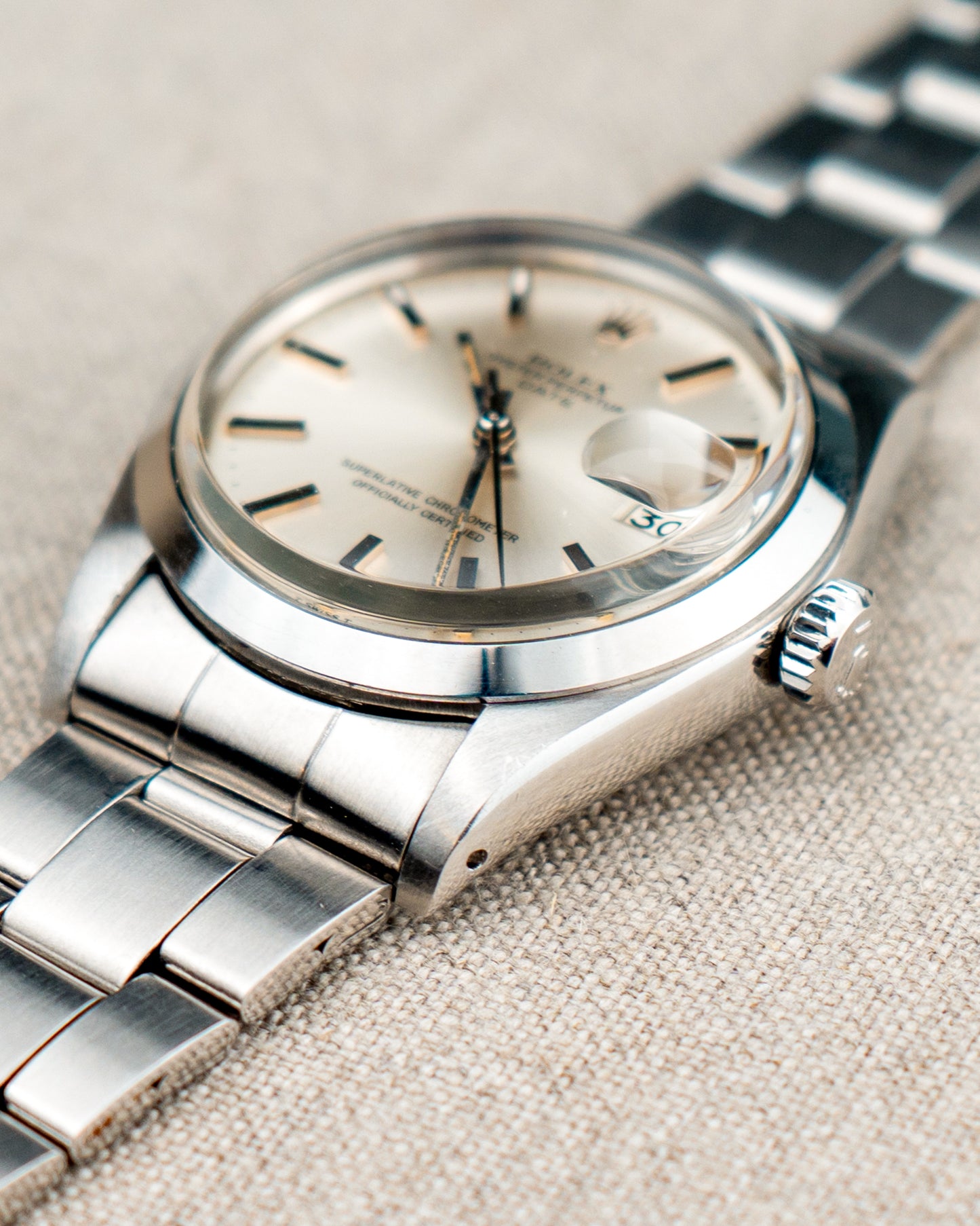 1974 Vintage Rolex Date Ref. 1500 - Silver Dial with Box and Inserts