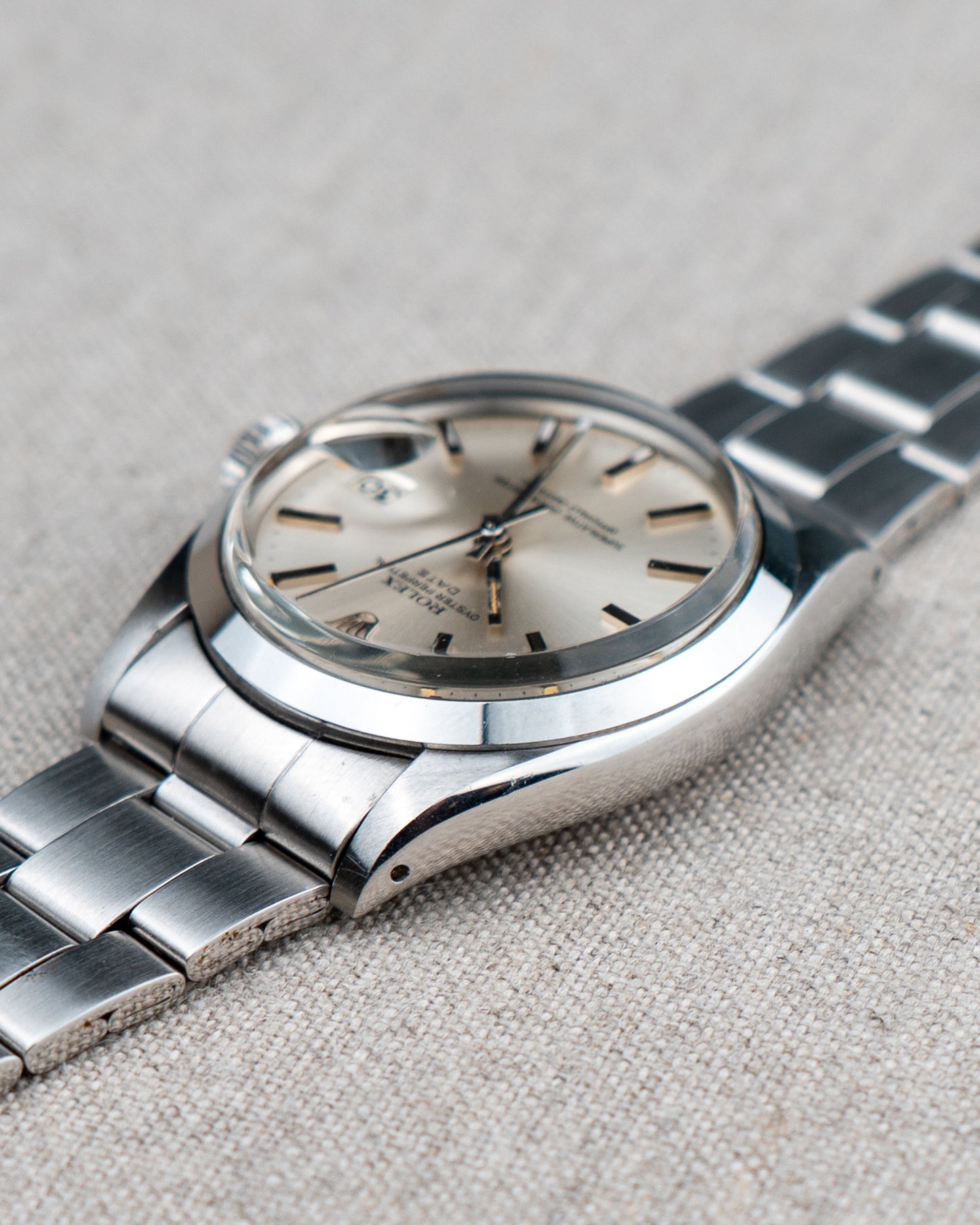 1974 Vintage Rolex Date Ref. 1500 - Silver Dial with Box and Inserts