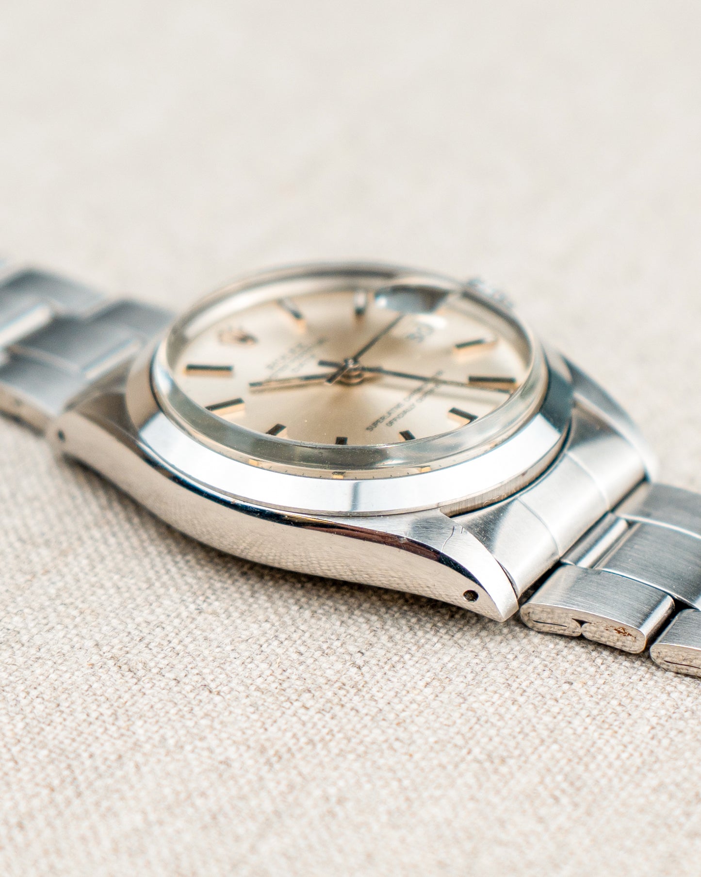 1974 Vintage Rolex Date Ref. 1500 - Silver Dial with Box and Inserts