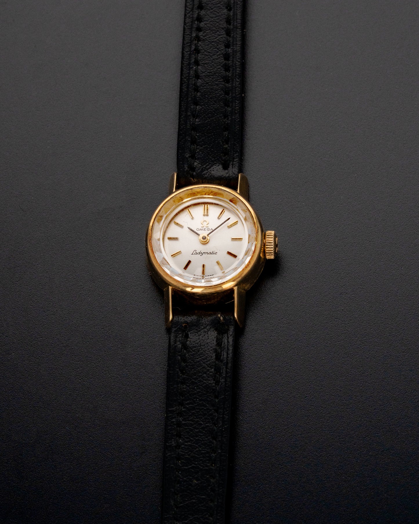 1966 Vintage Omega 18K Yellow Gold Ladymatic Ref. 551.012 - Silver Dial