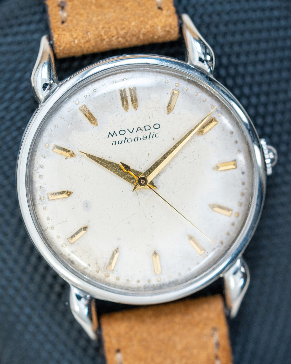 1950's Vintage Movado Cornes de Vache 'Horn-Lug' Automatic Calatrava - Patinated Silver Dial