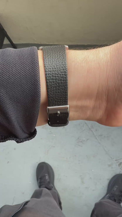 1952 Vintage Omega Seamaster Bumper Automatic Ref. 2577 - Black Waffle Dial