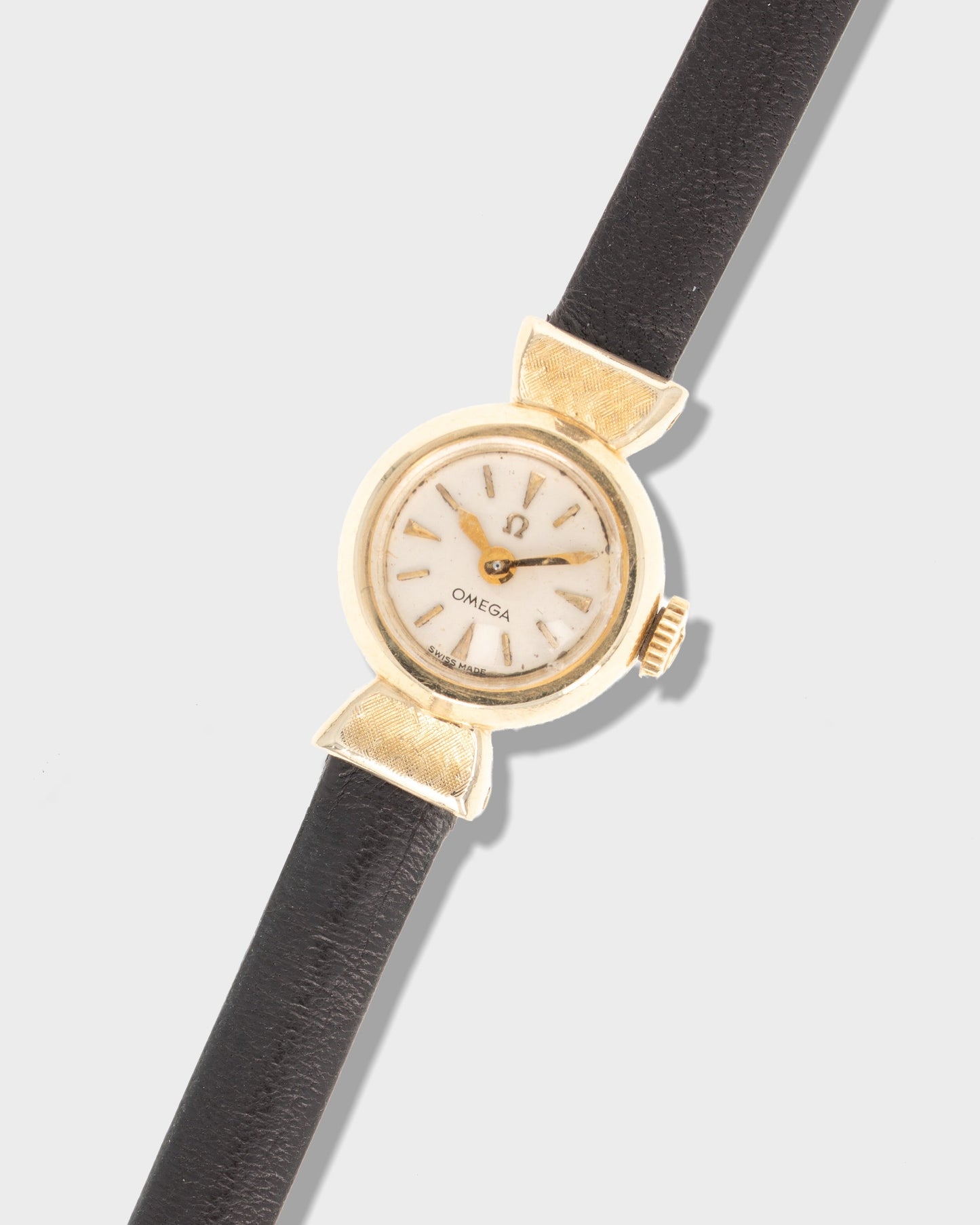 1959 Vintage Omega 14k Yellow Gold Triangular Hooded-lug Watch - Silver Dial