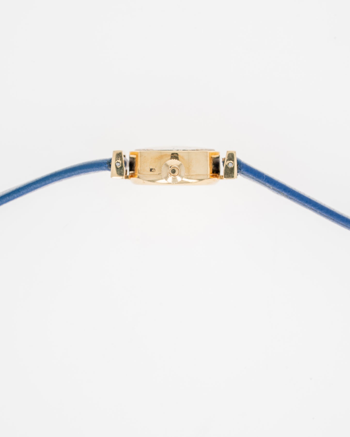 1962 Omega 18K Yellow Gold Textured Hooded Bar-lug Watch - Silver Dial